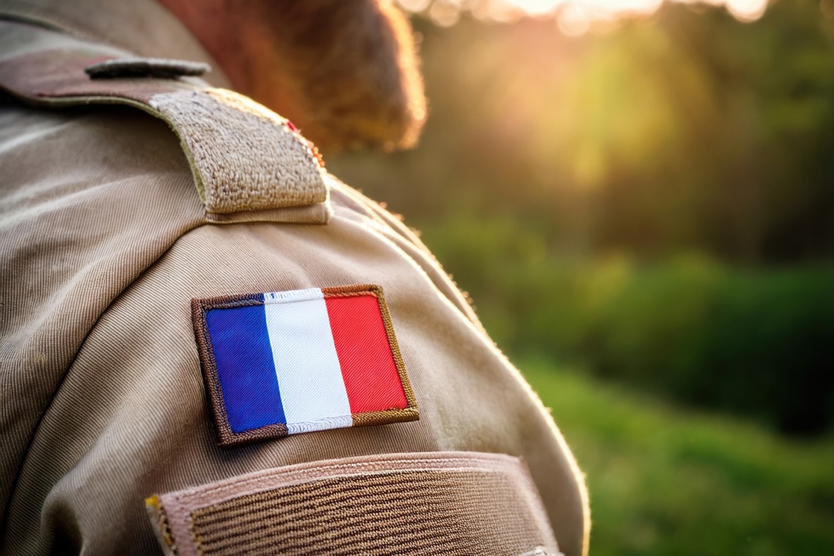 contrat à durée déterminée d'usage